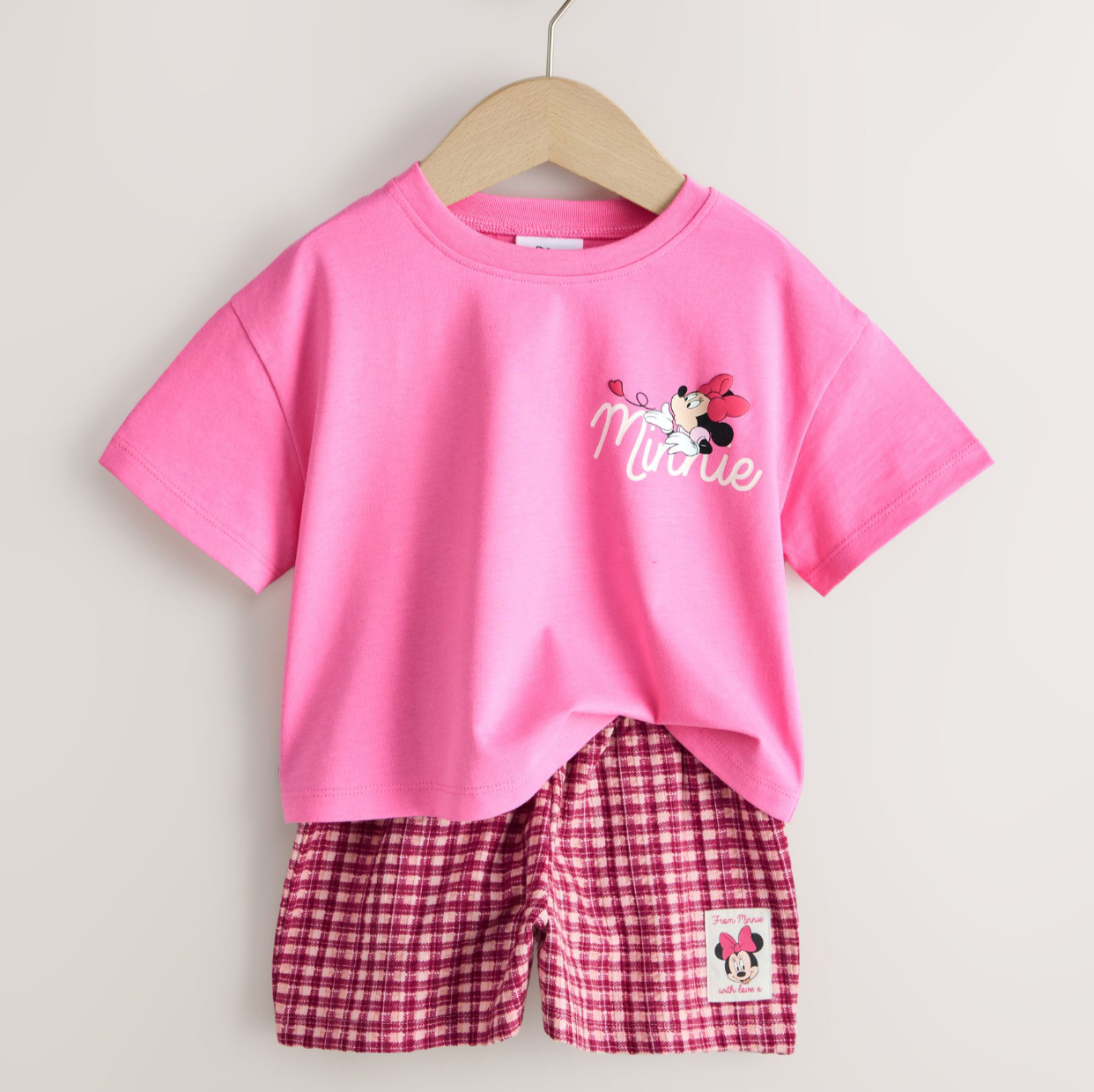Sets & Outfits