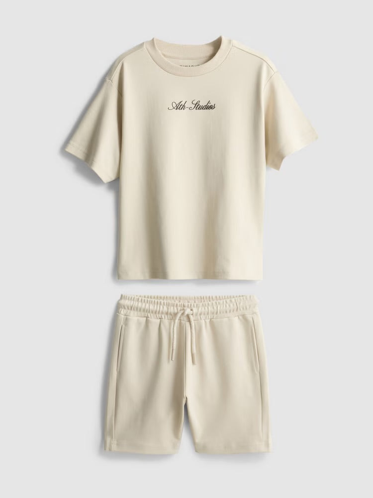 tee and shorts clothing co-ord