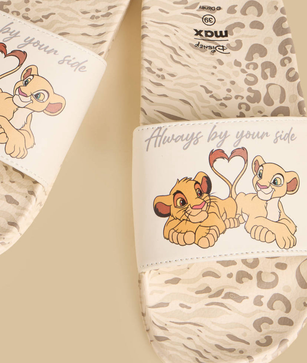 The Lion King Print Beach Slippers