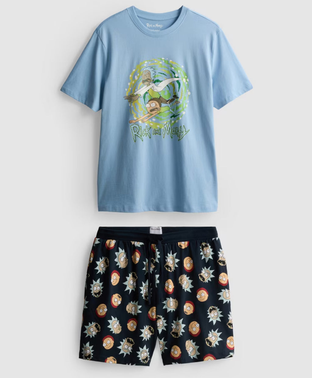 Short pyjama set with a striped tee