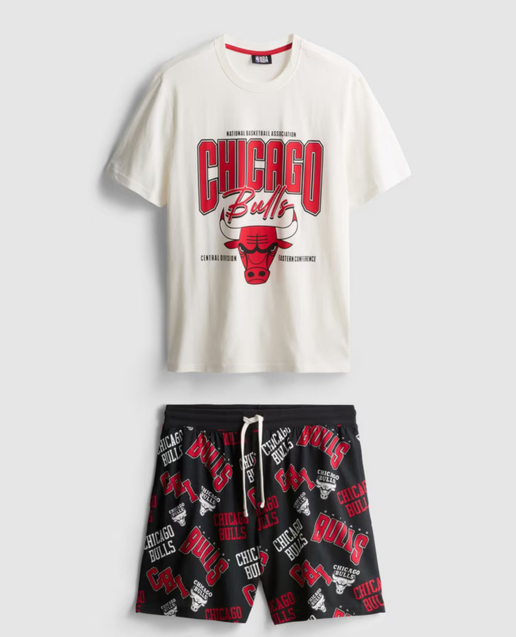 A pair of short pyjamas with the Chicago Bulls logo design