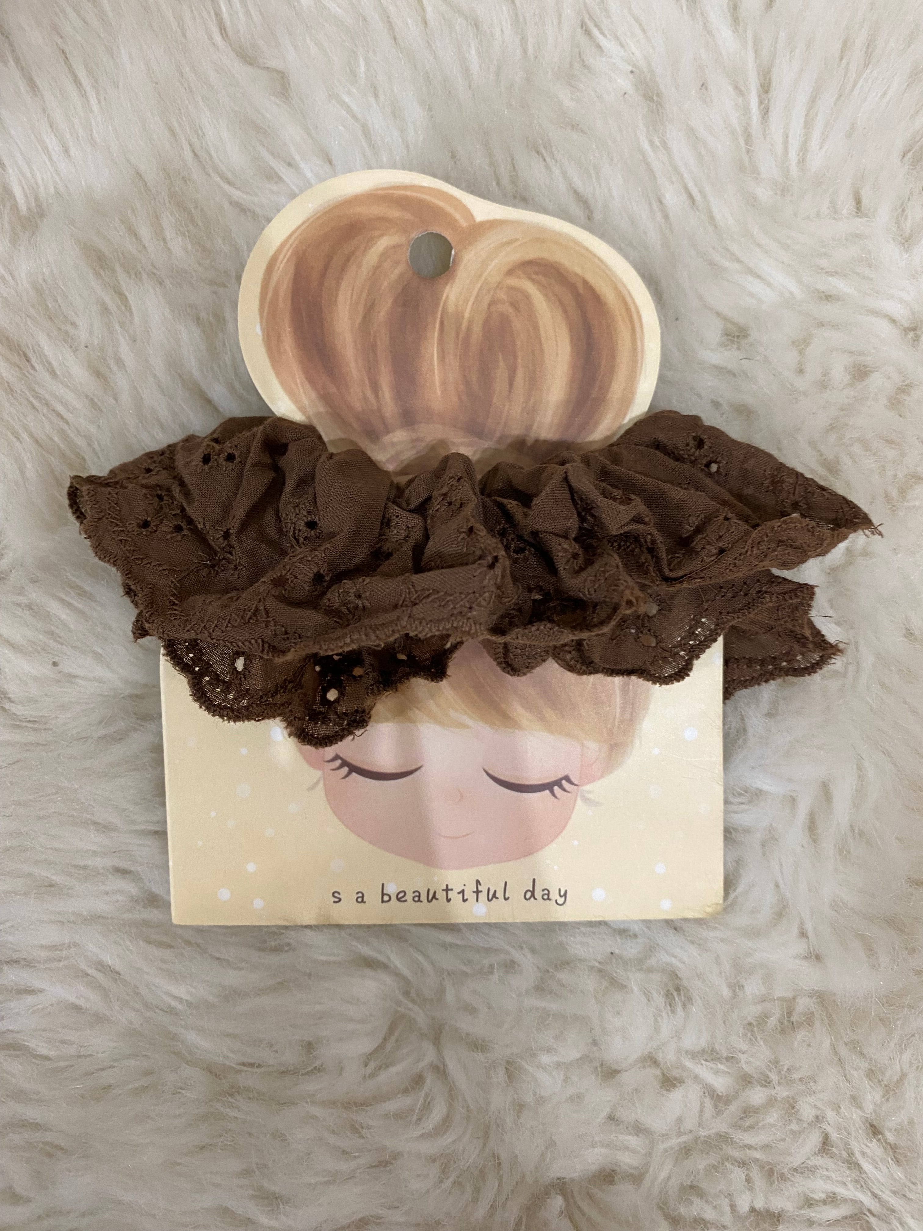 1 Pc Lace Hollow Scrunchie