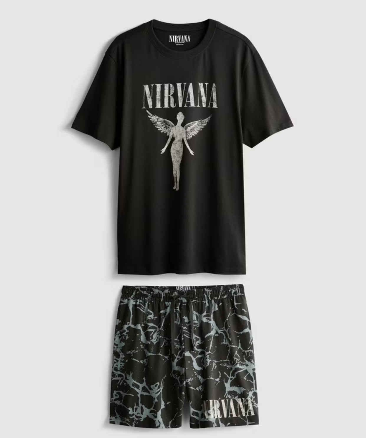 Pyjama set with graphic T-shirt and printed shorts