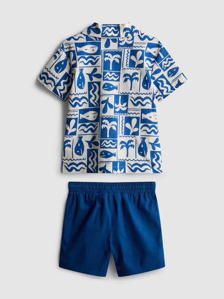 A slub cotton shirt and shorts clothing set