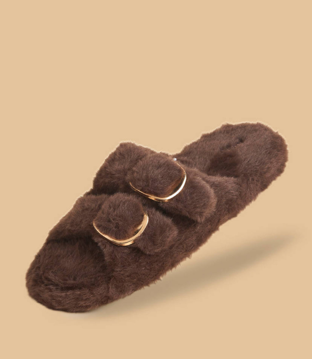 Buckel Accent Faux Fur Bedroom Slippers