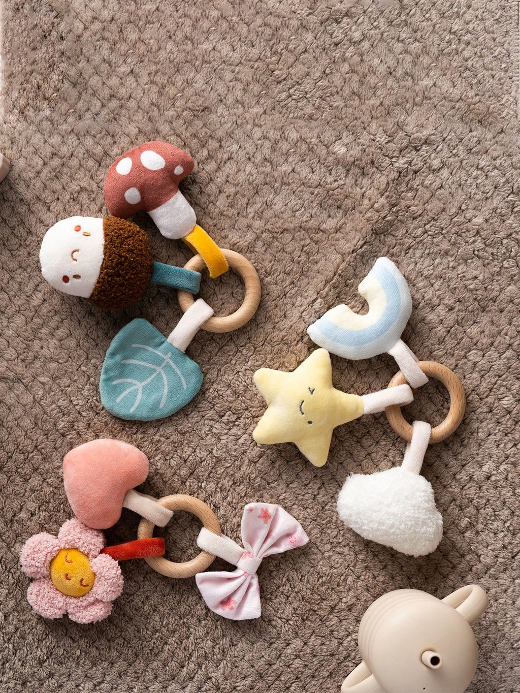 1pc Baby Wooden Ring Rattle Plush Soft Teether Toy (immediate)