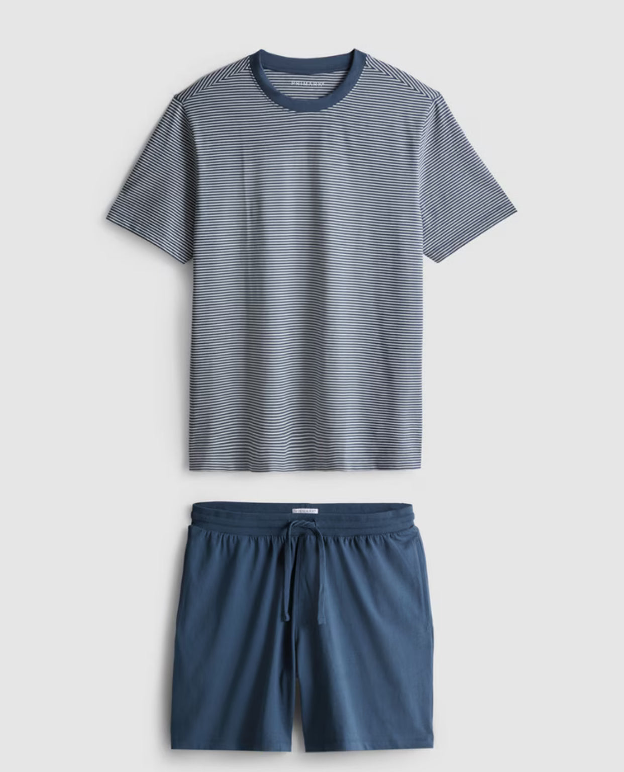 Short pyjama set with a striped tee