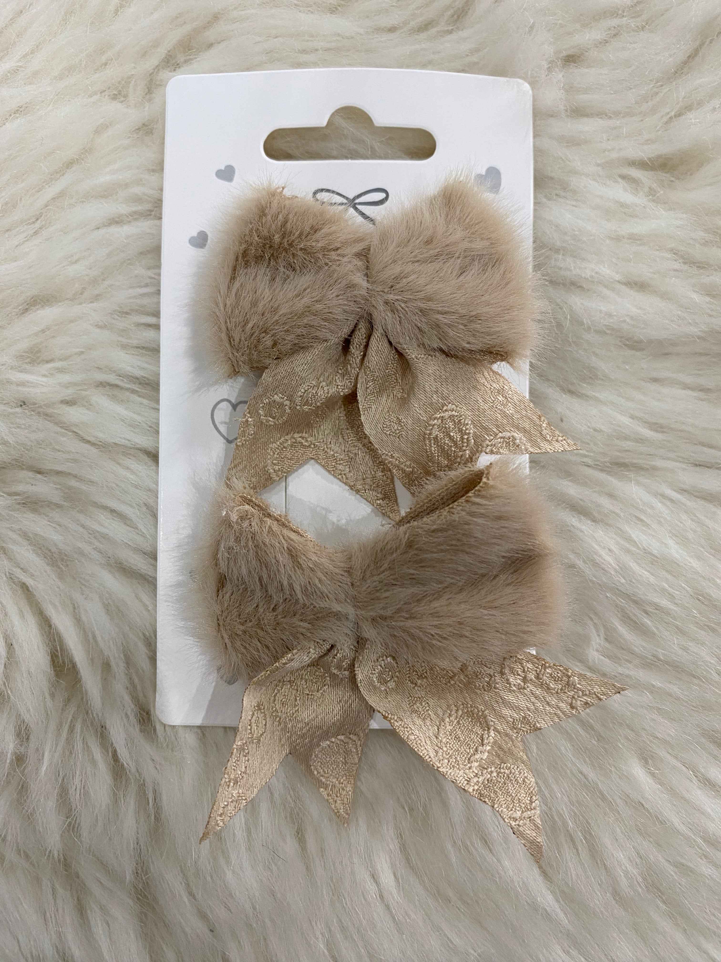 2pcs khaki Fuzzy Bow Hair Clips