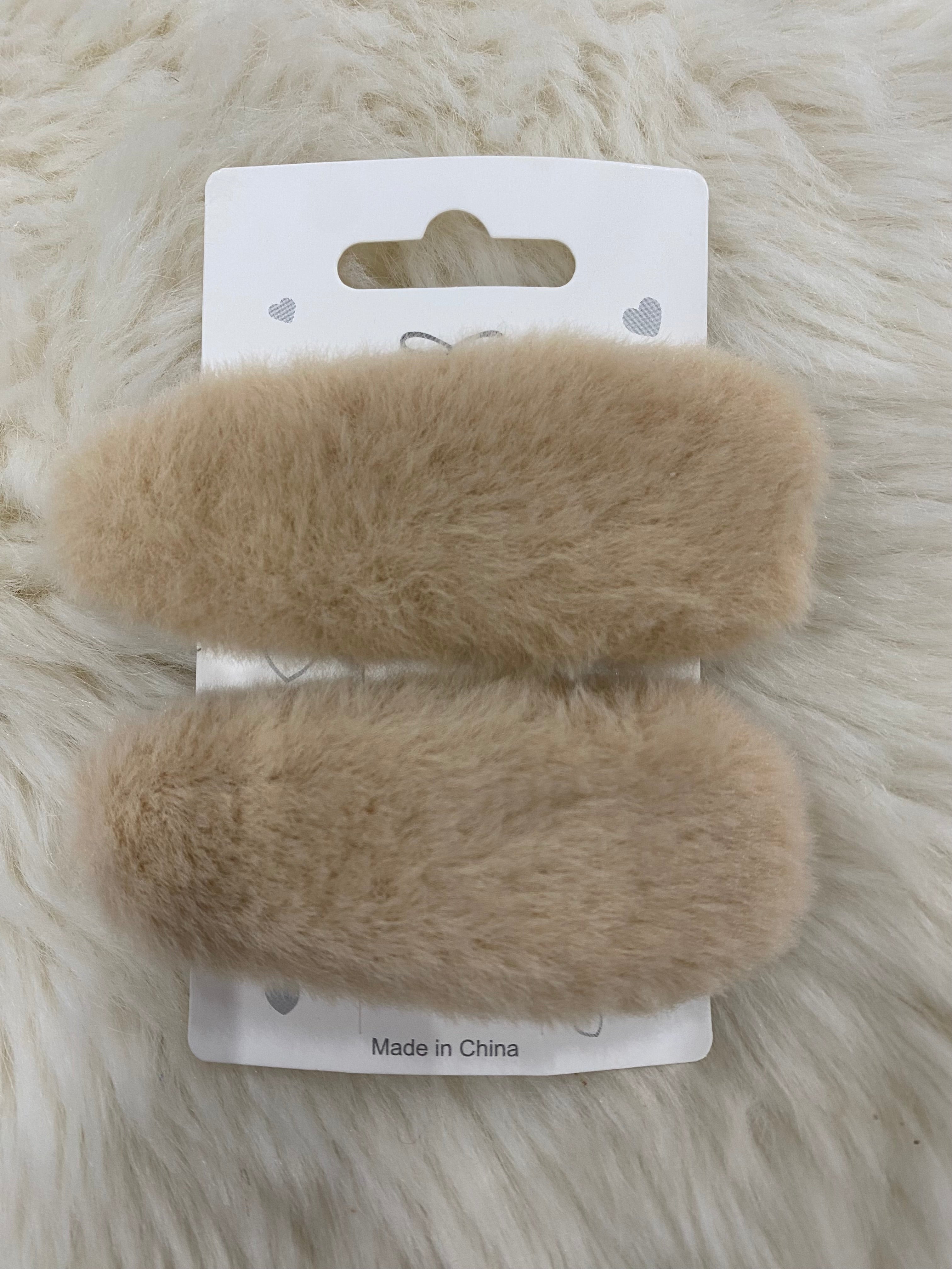 2pcs fluffy hair clips