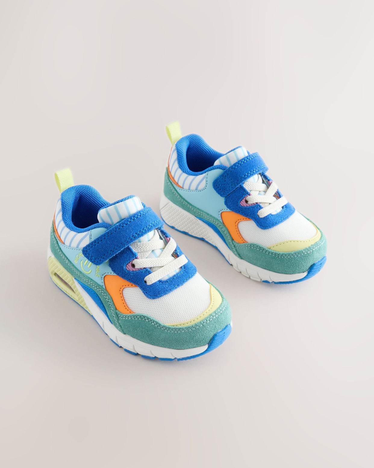 Blue/Green Standard Fit (F) Elastic
Lace Trainers