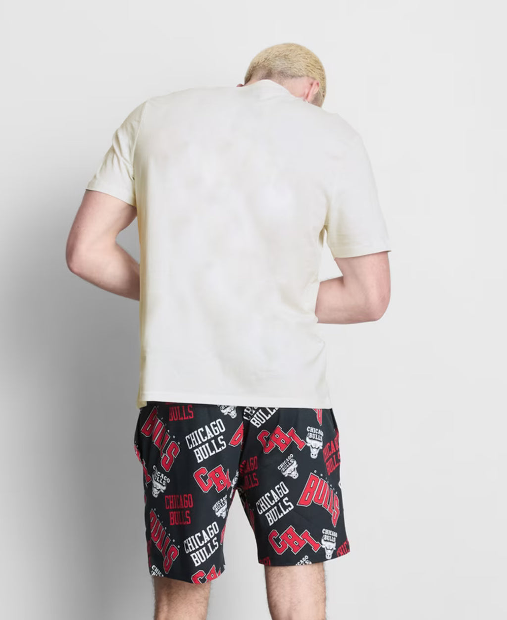 A pair of short pyjamas with the Chicago Bulls logo design