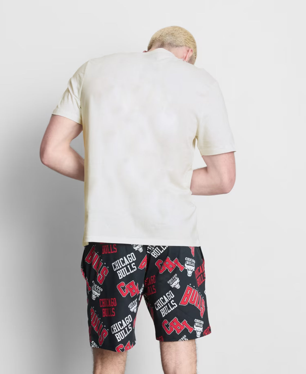 A pair of short pyjamas with the Chicago Bulls logo design
