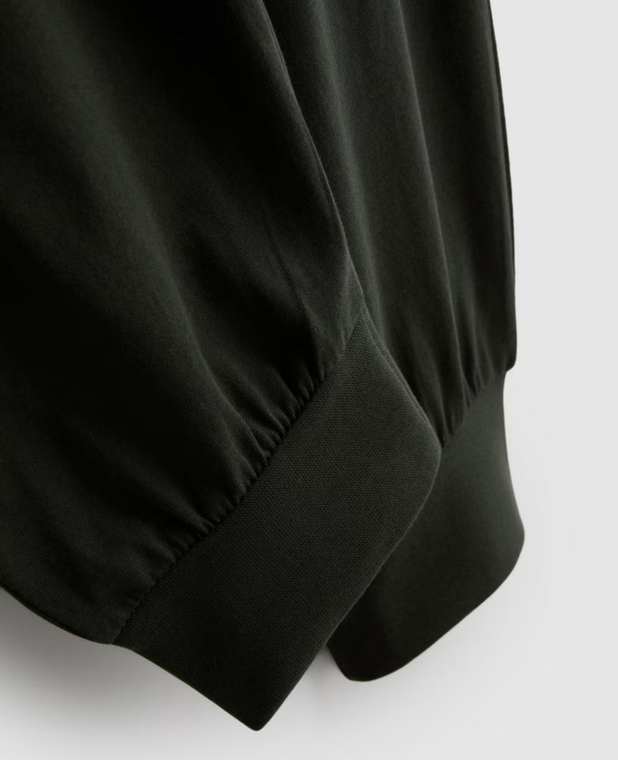 A set of two pyjama bottoms with drawstring waistlines