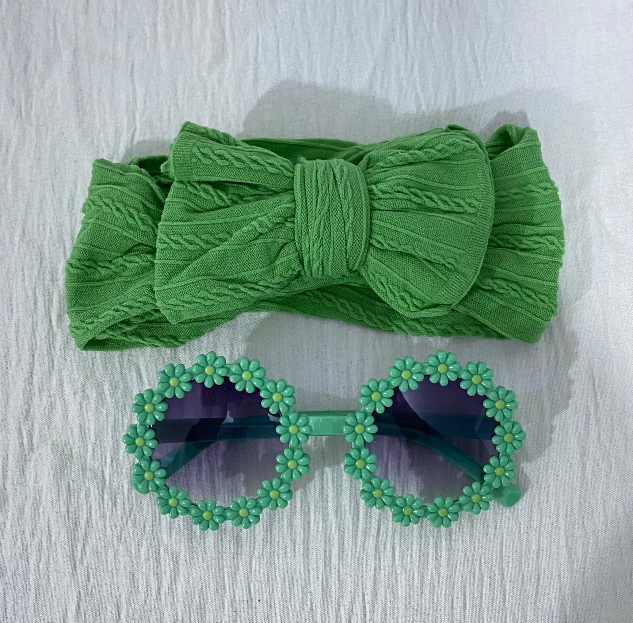 2pcs Bow Baby Headband & Daisy Sunglasses (immediate)