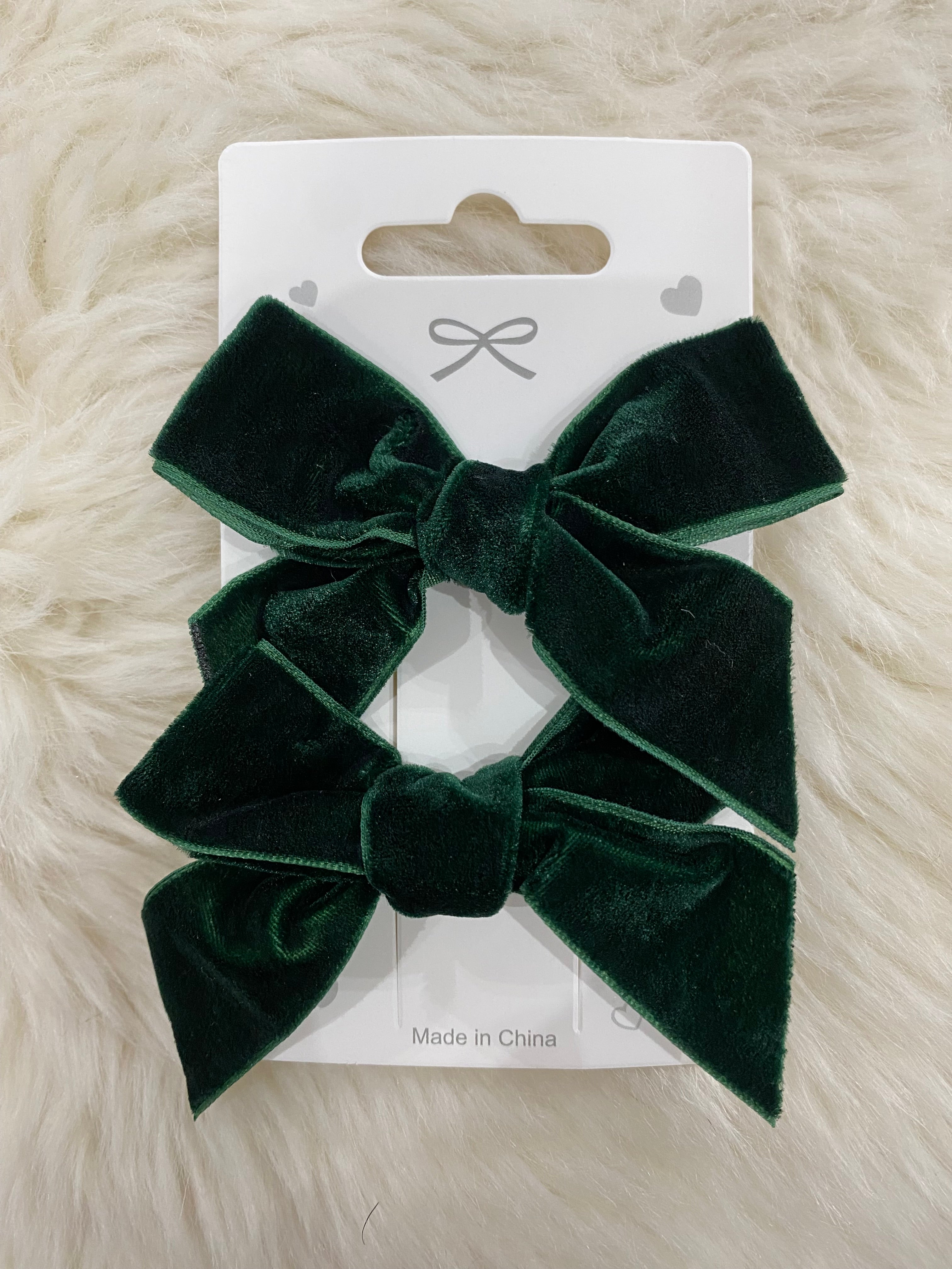 2pcs green velvet bow hair clips