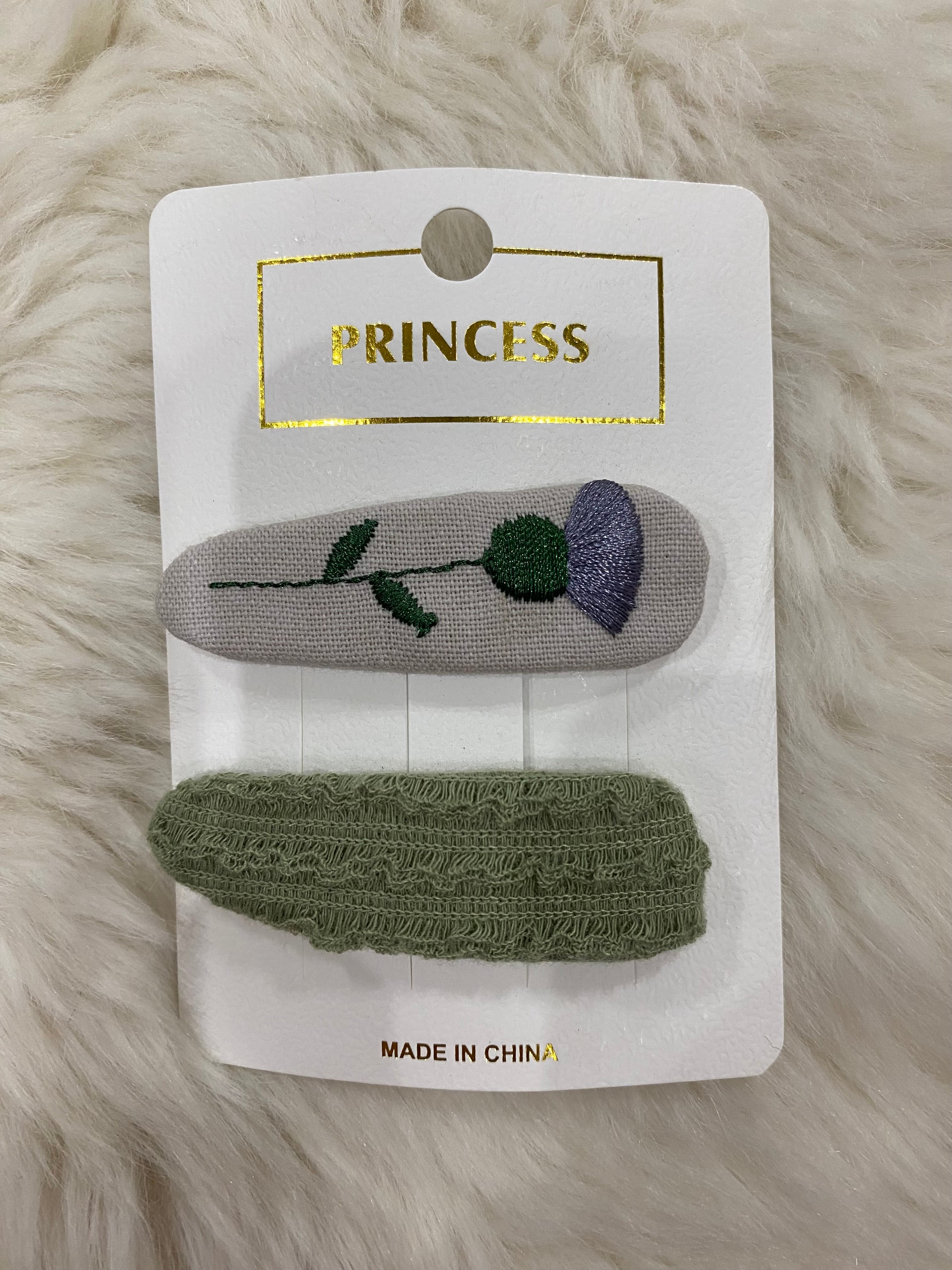2pcs embroidered hair clips