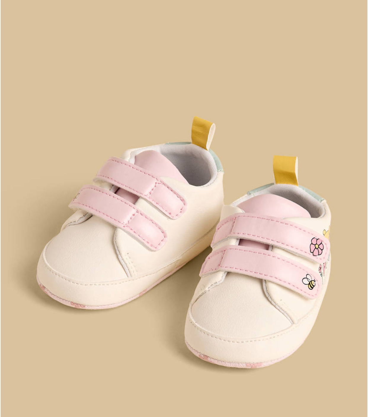 Winnie The Pooh Soft shoes
