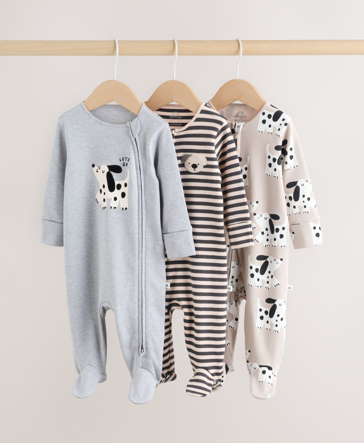Monochrome Dog Baby Two Way Zip
Sleepsuits 3 Pack