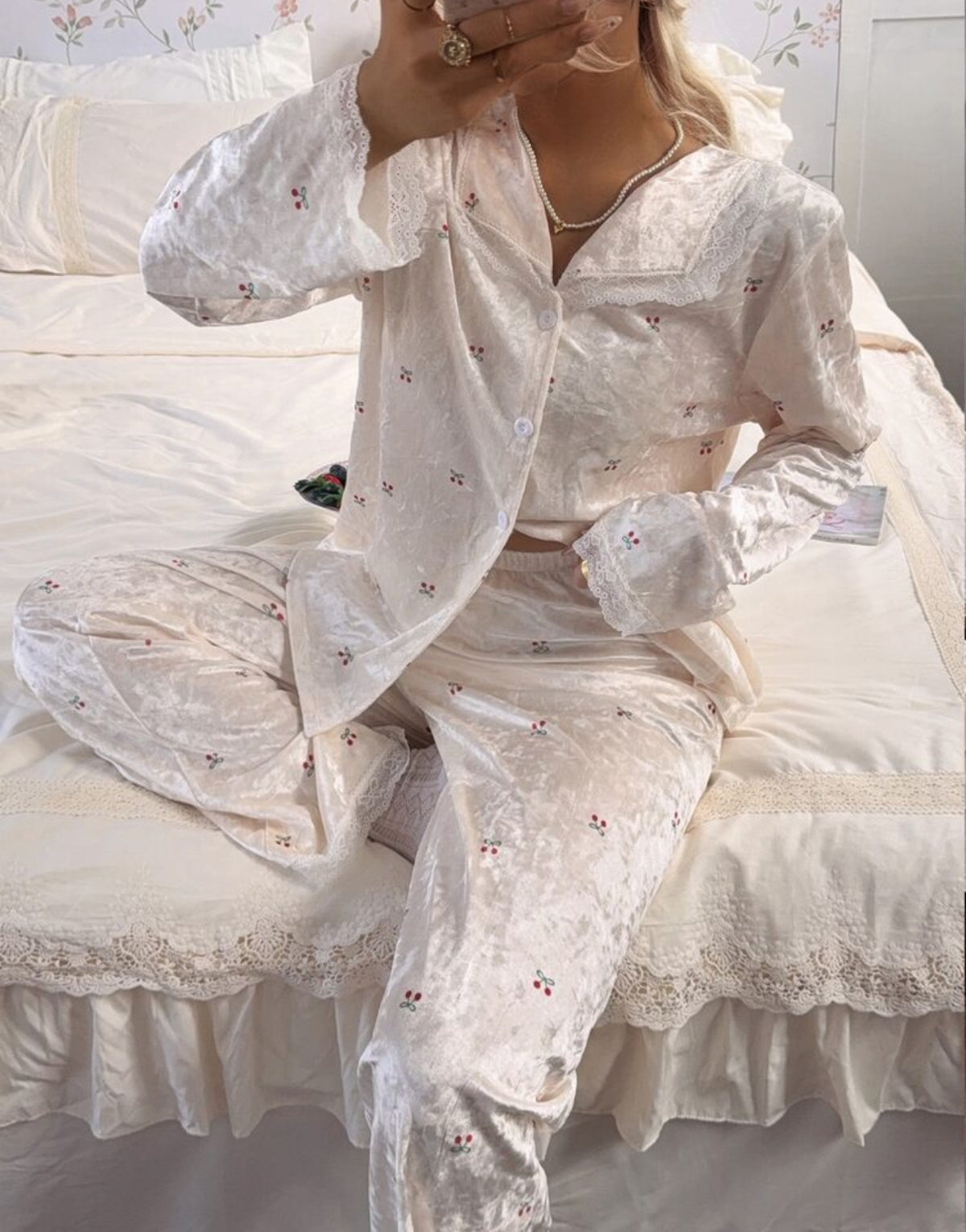 Woman Velvet Pyjama