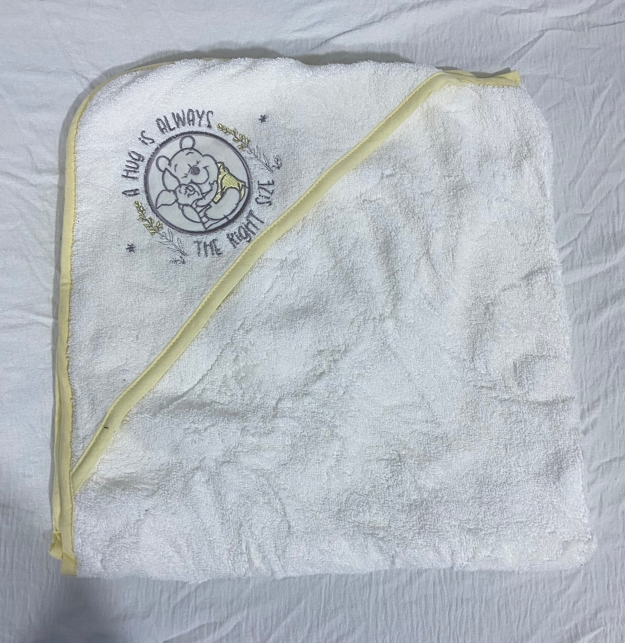 Winnie The Pooh Hooded Towel (immediate)