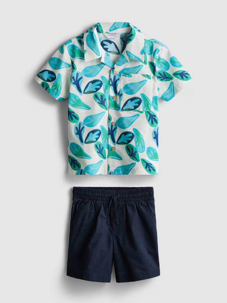 A slub cotton shirt and shorts clothing set