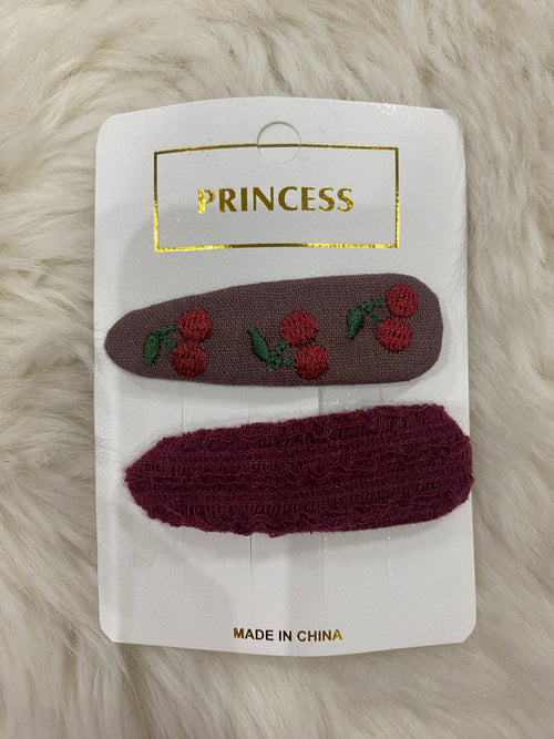 2pcs embroidered hair clips