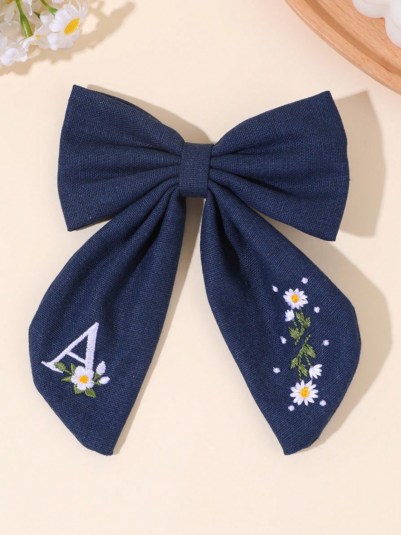 1pc Letter Embroidered Hair Clip