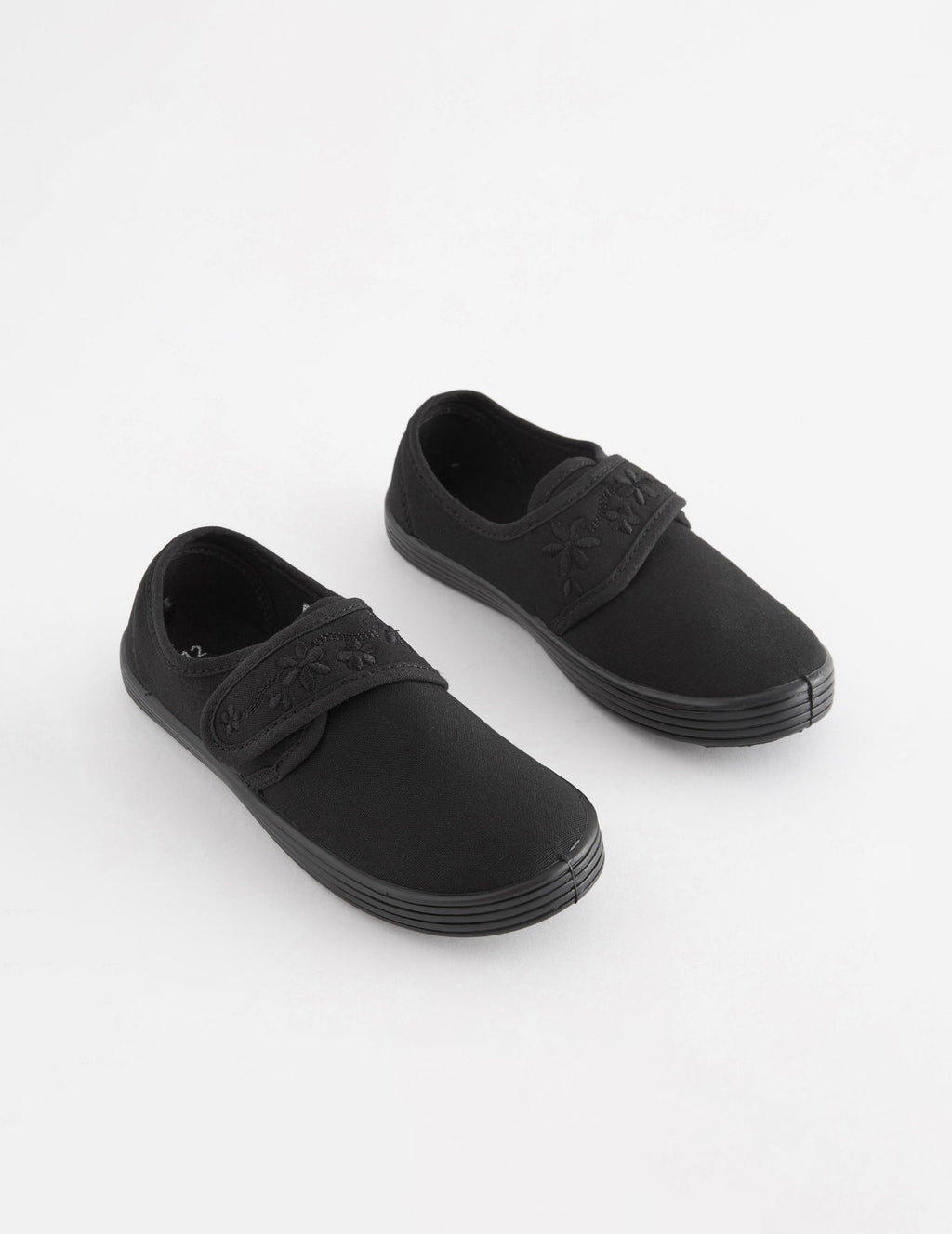 Black Standard Fit (F) Embroidered Strap
School Plimsolls