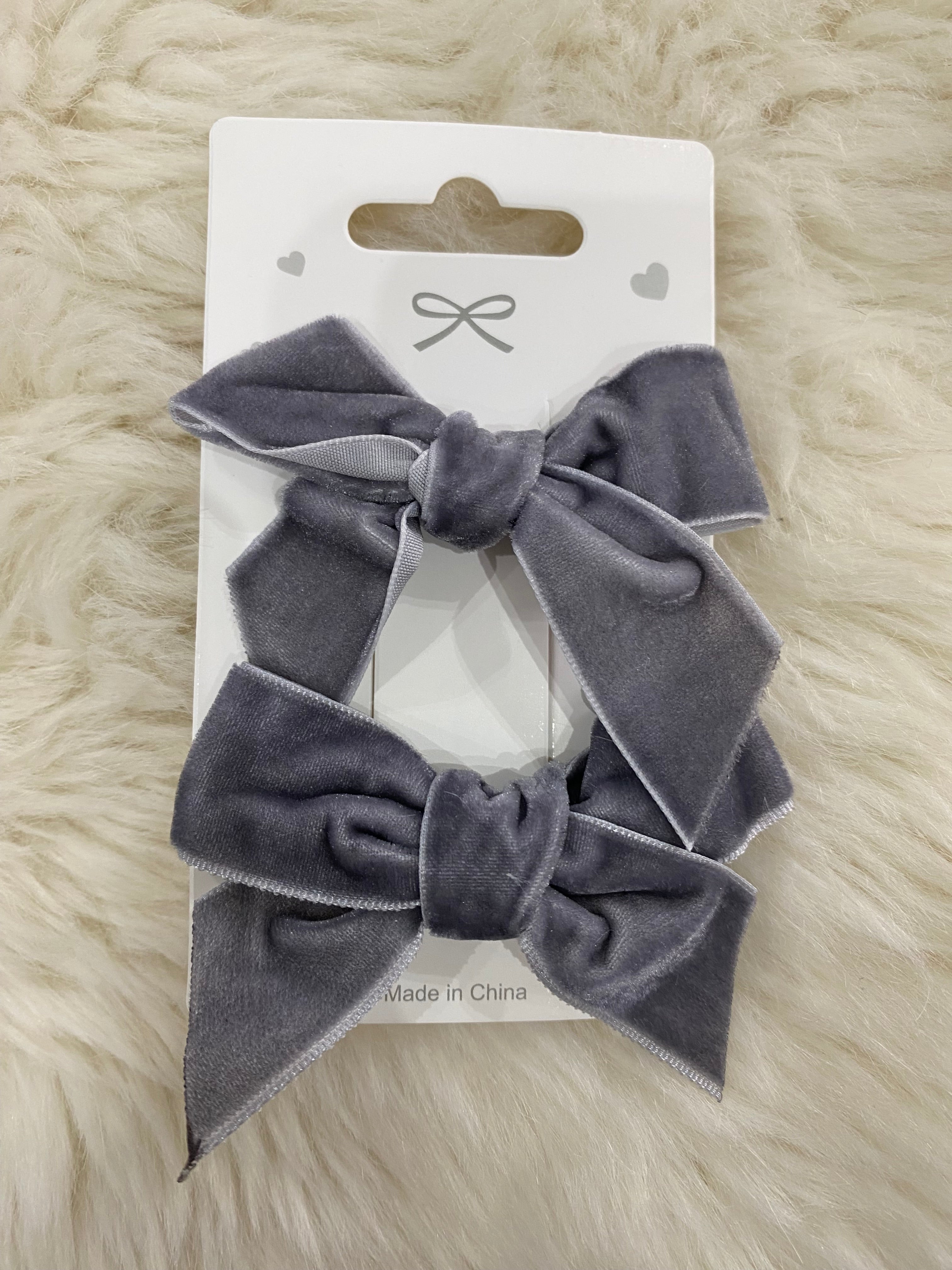 2pcs grey velvet bow hair clips