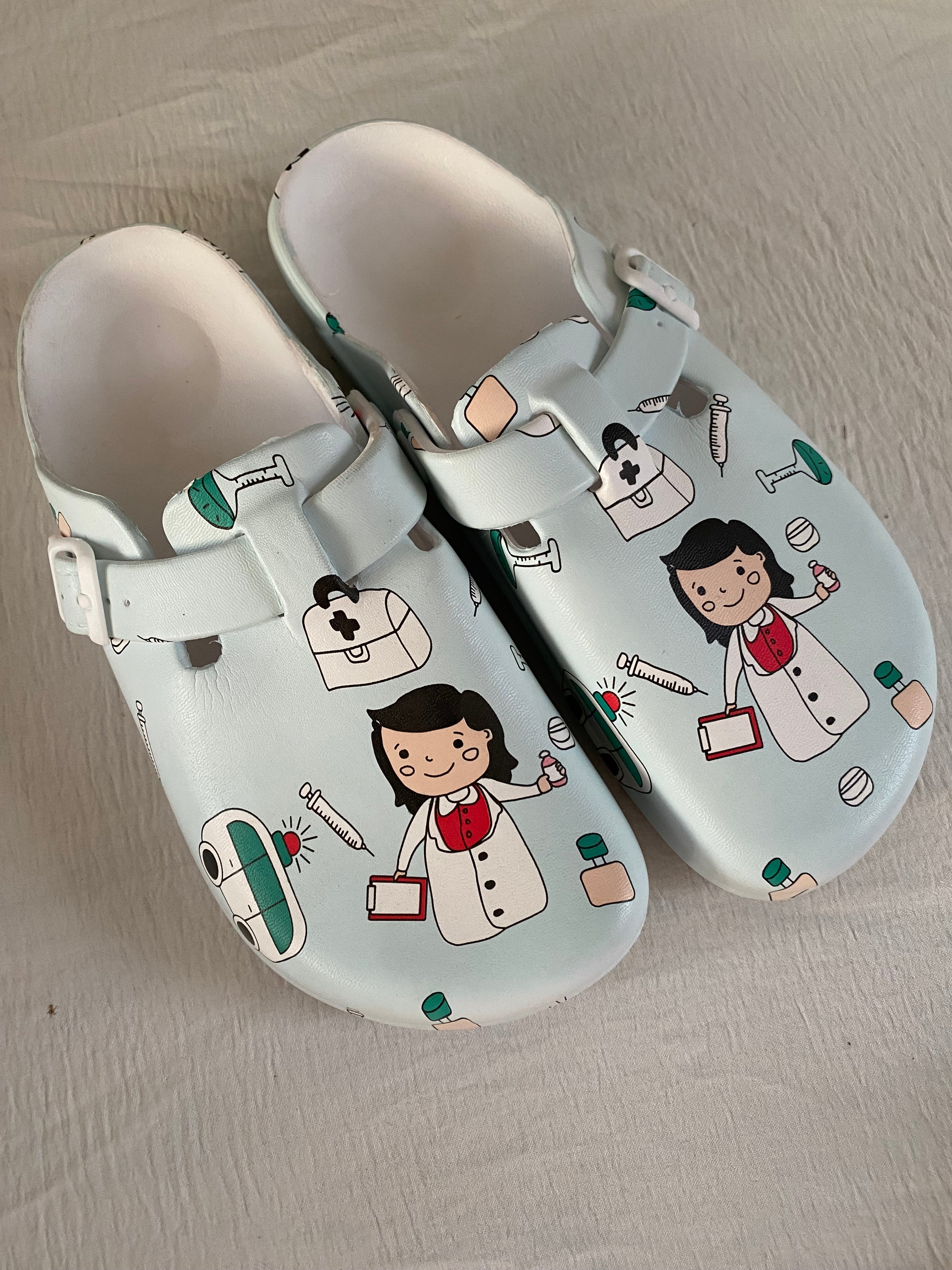 Women Doctor Clogs (immediate)
