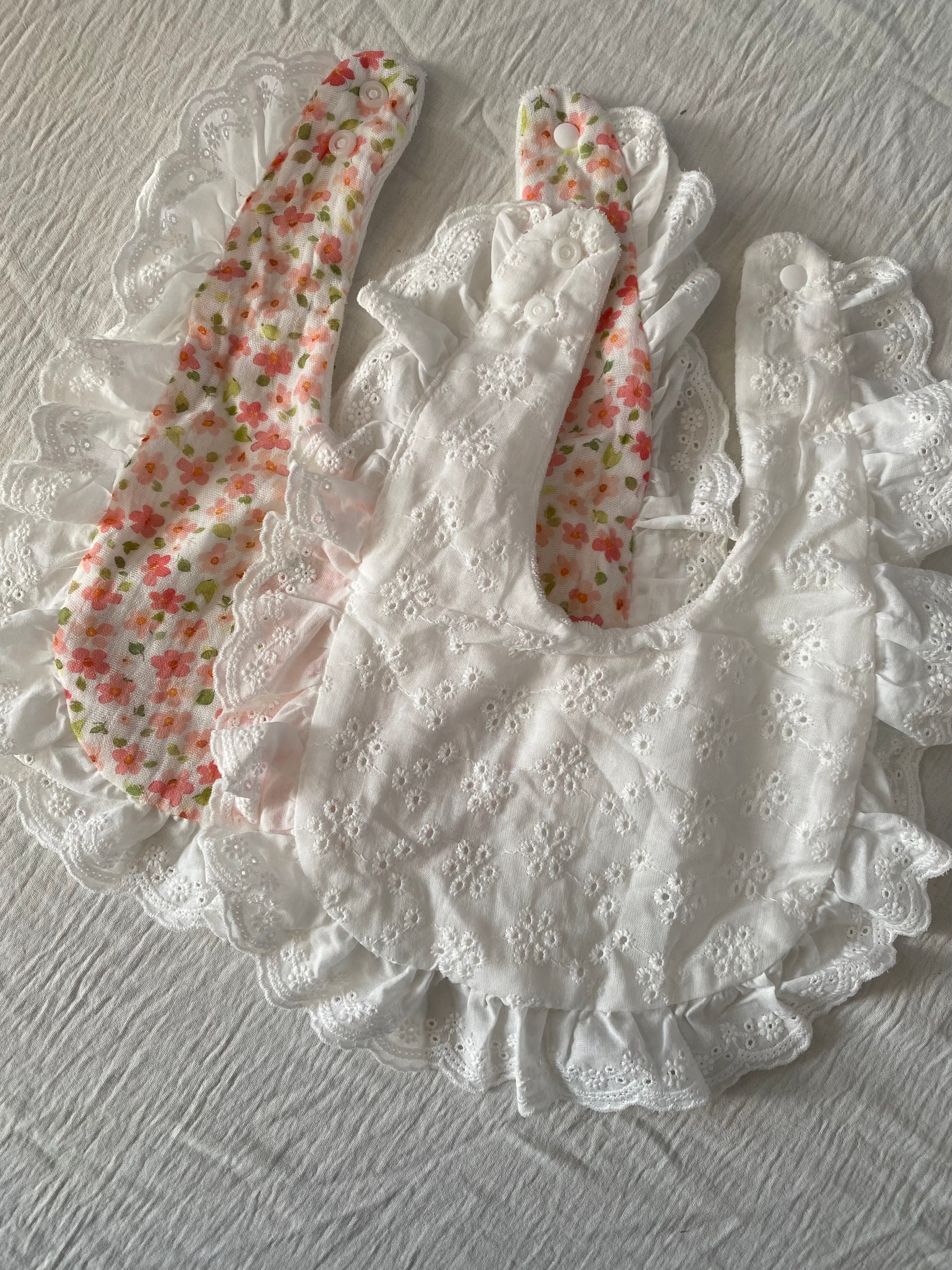 2pcs Soft & Comfortable Cotton Baby Bibs