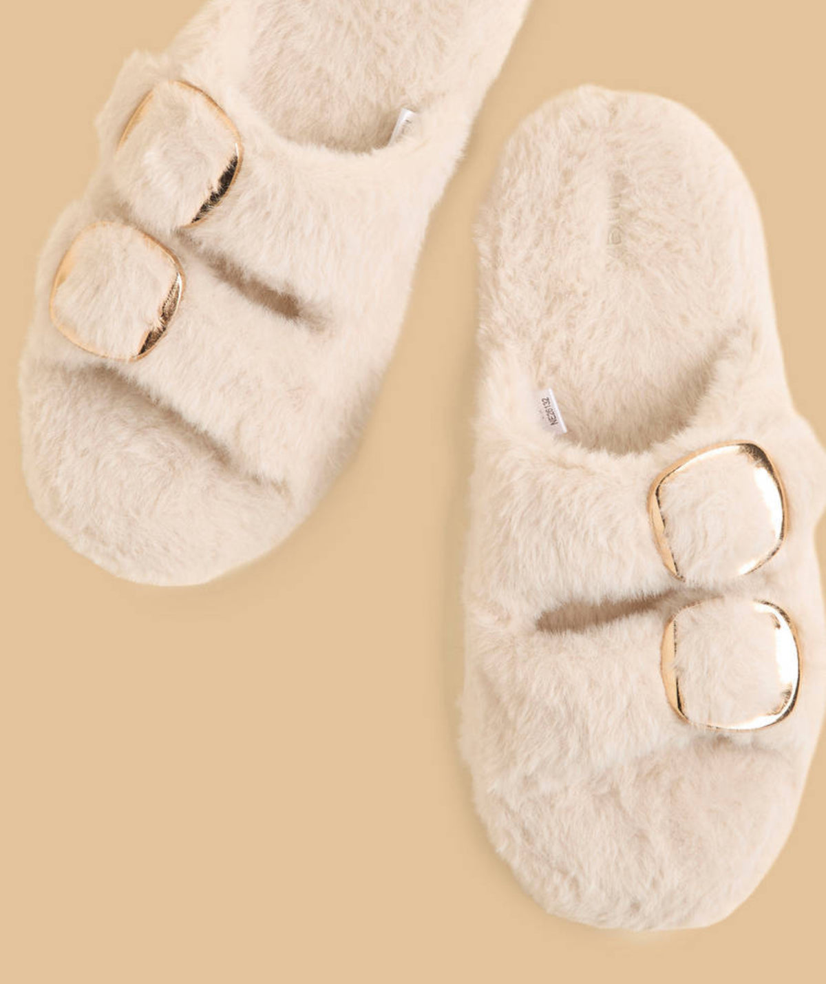Buckel Accent Faux Fur Bedroom Slippers