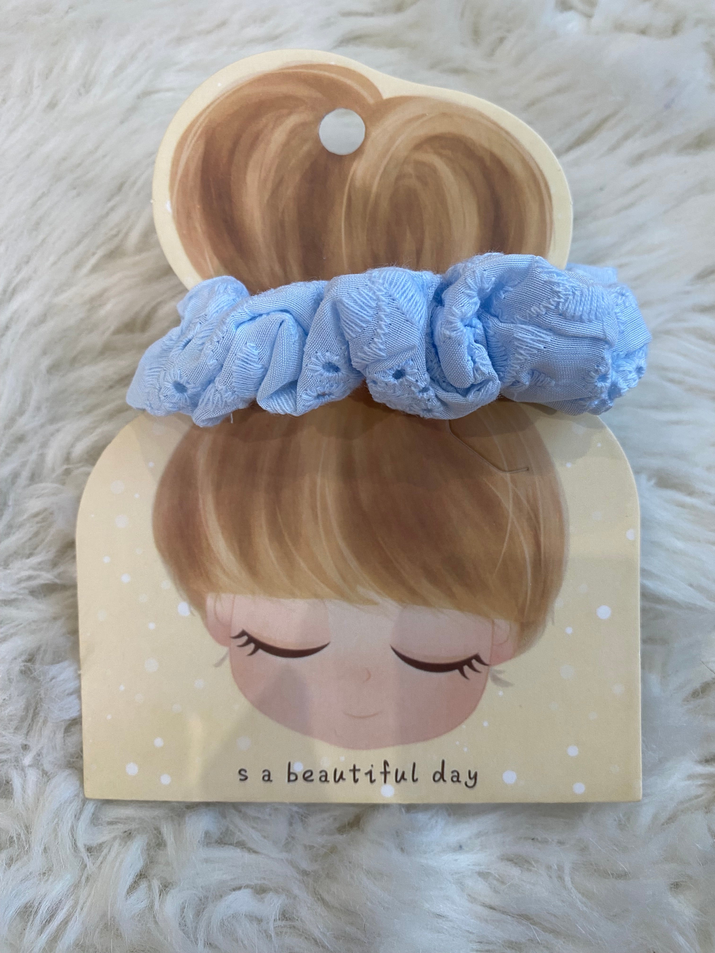 1 Pc Lace Hollow Scrunchie