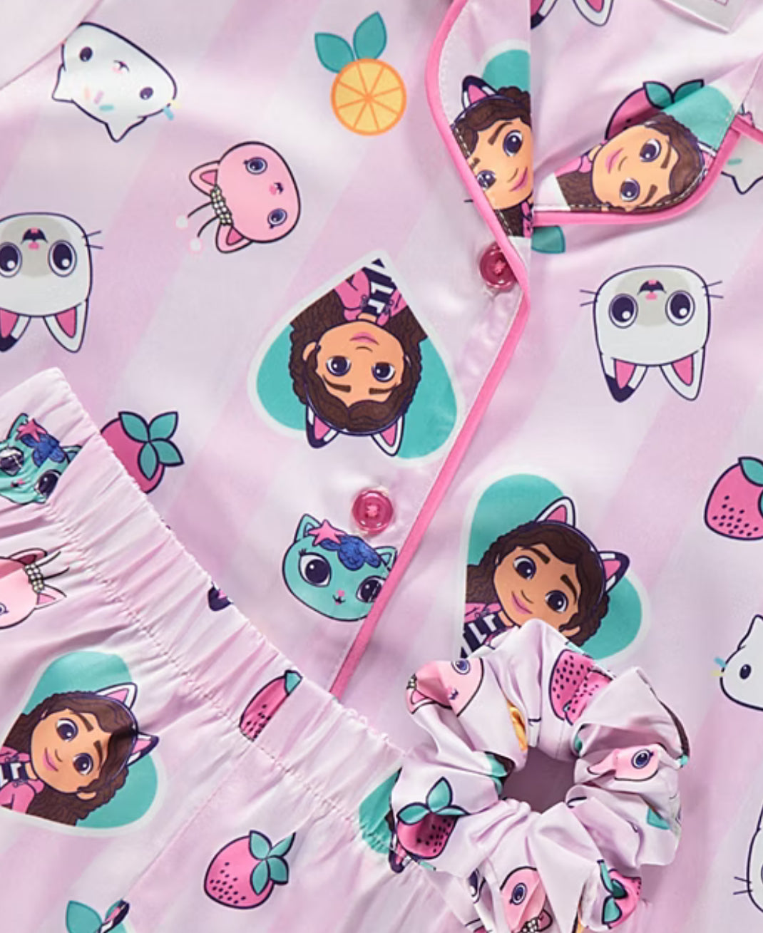 Gabby’s Dollhouse Satin Short Shirt Pyjamas and Scrunchie