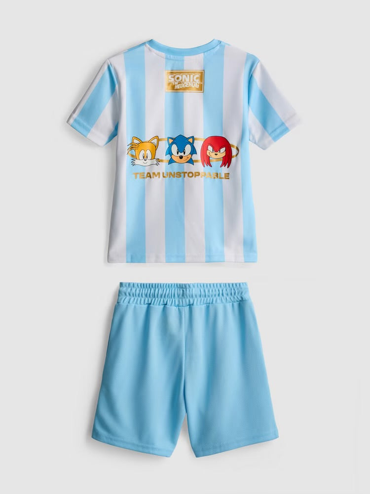 A sporty tee and shorts clothing set with a Sonic The Hedgehoq character desian
