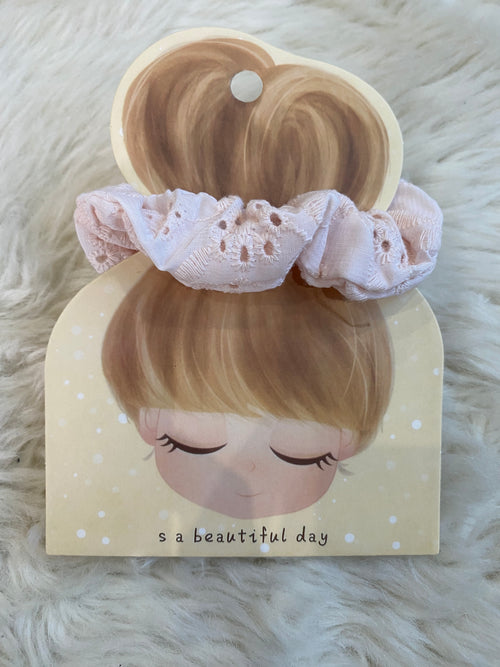 1 Pc Lace Hollow Scrunchie