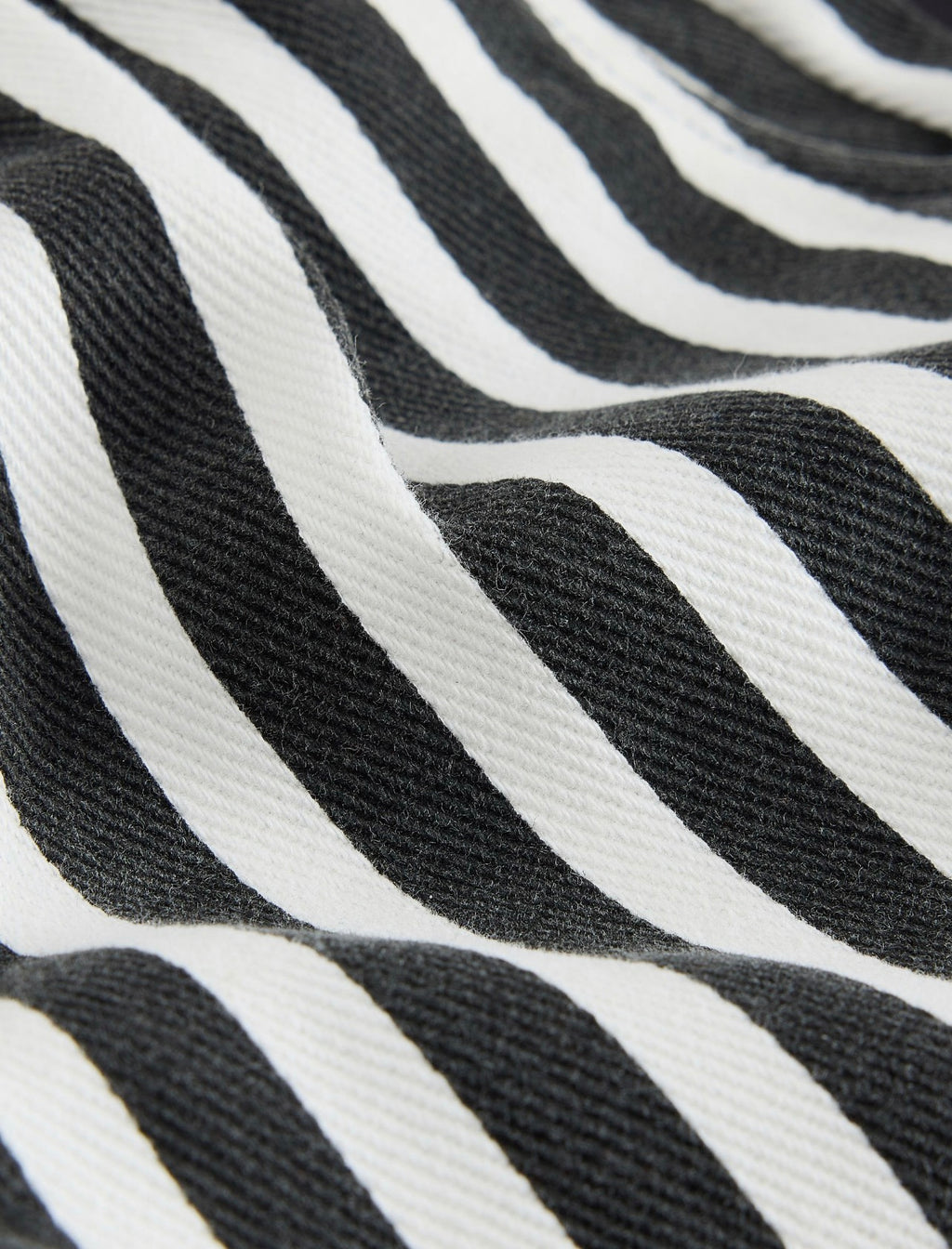 Black/White Long Sleeve Top and
Trousers Set