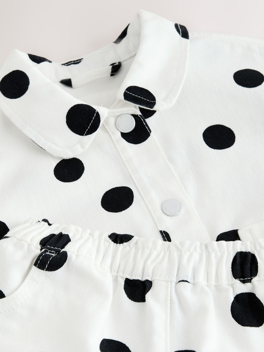 White/black Spot Printed Jacket
And Shorts Set