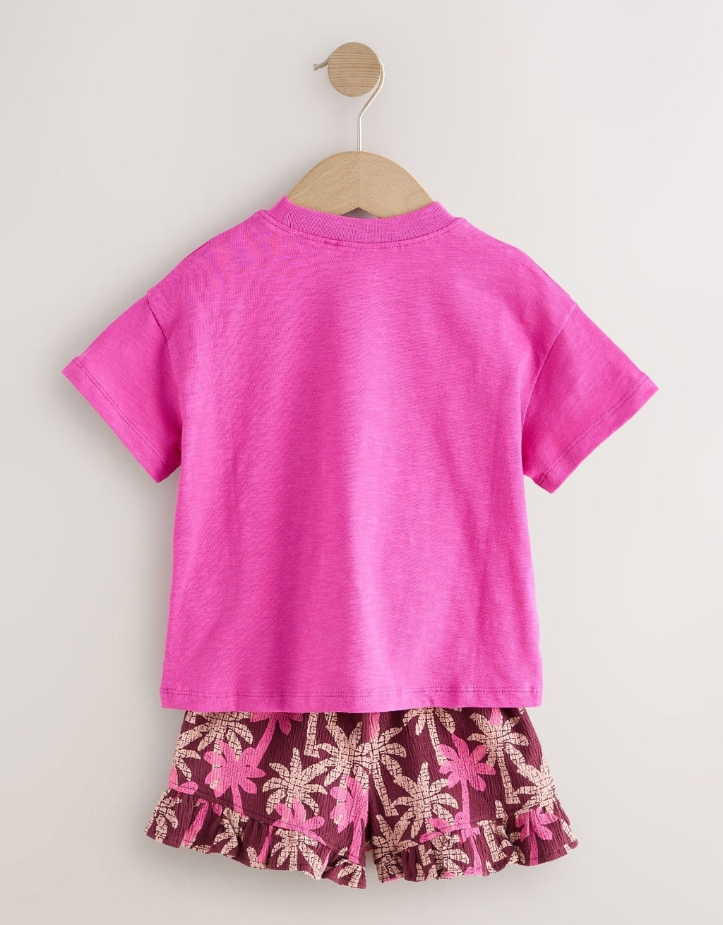 Pink/Purple Palm Tree Embroidery
Short Sleeve Top and Shorts Set