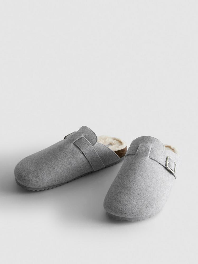 Primark Brushed Hand Clog Slippers