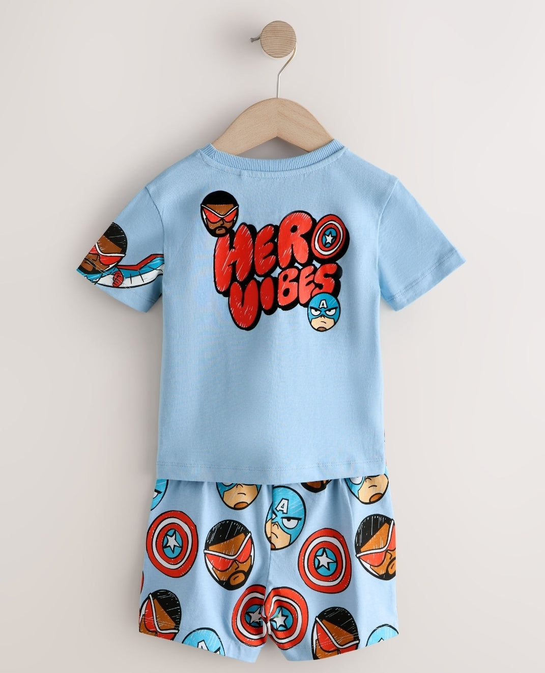 Red/Blue/Green Marvel Short
Pyjamas 3 Pack