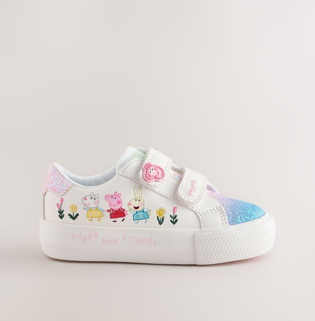 White Standard Fit (F) Peppa Pig
Chunky Trainers with Touch Faste.