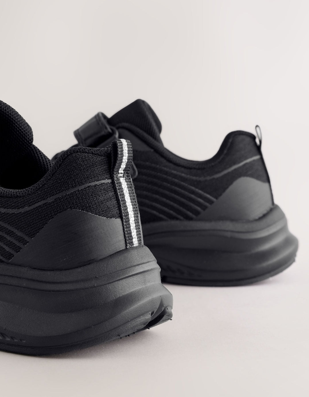 Black Standard Fit (F) Elastic
Lace-Up Trainers