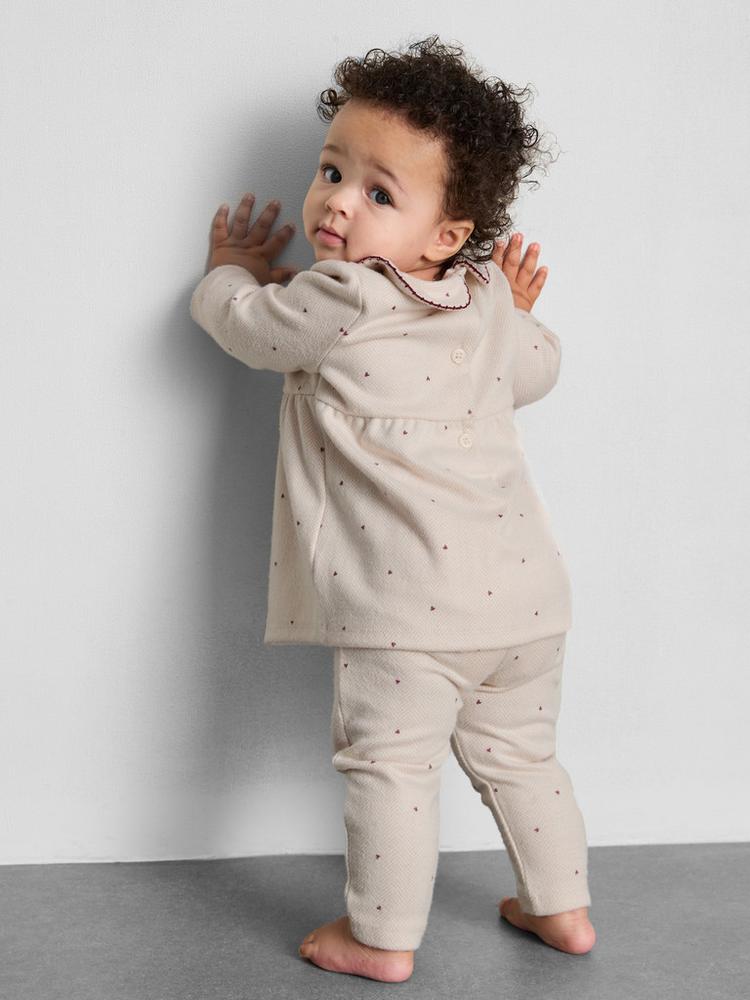 Primark Disney’s Winnie the Pooh Blouse and Leggings Newborn Set