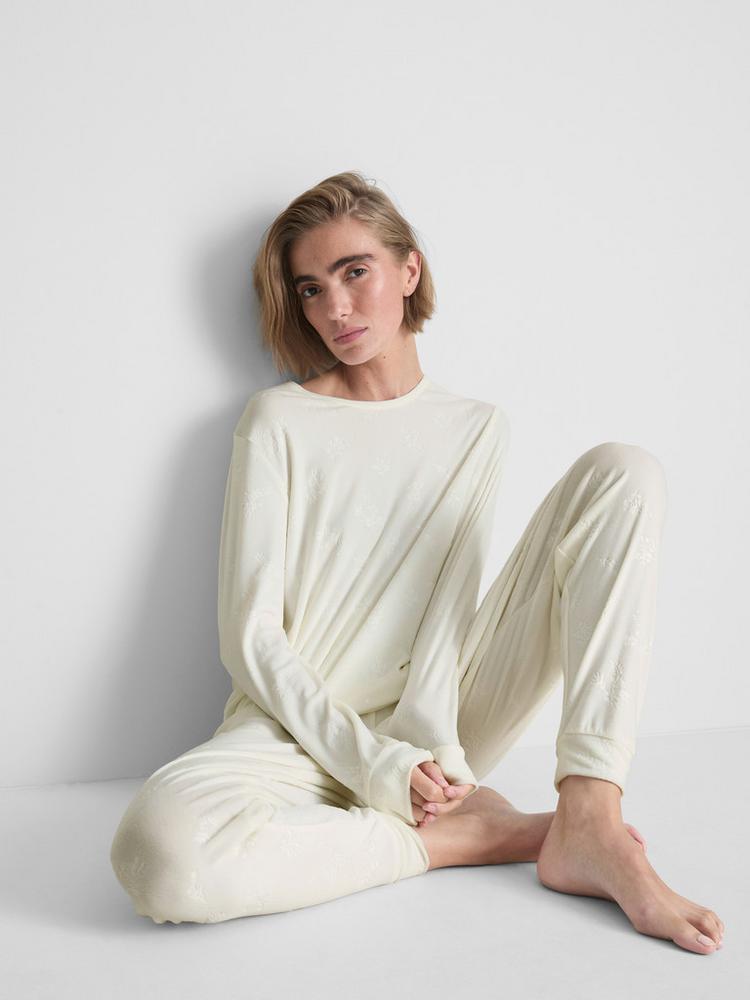Primark Plush Crew Neck Pyjamas