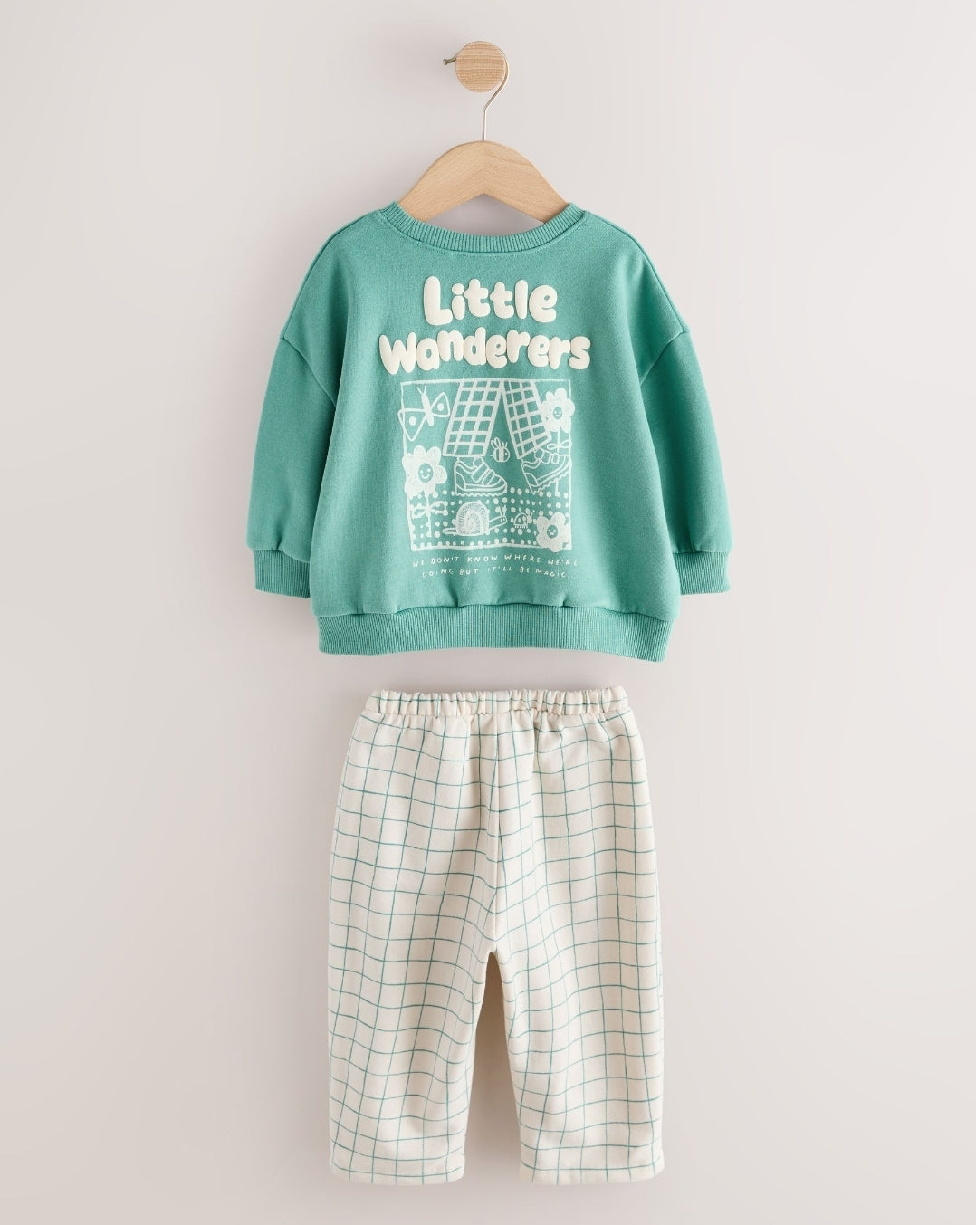 Green Little Wanderers Club Crew
Neck Sweatshirt and Barrel Trous