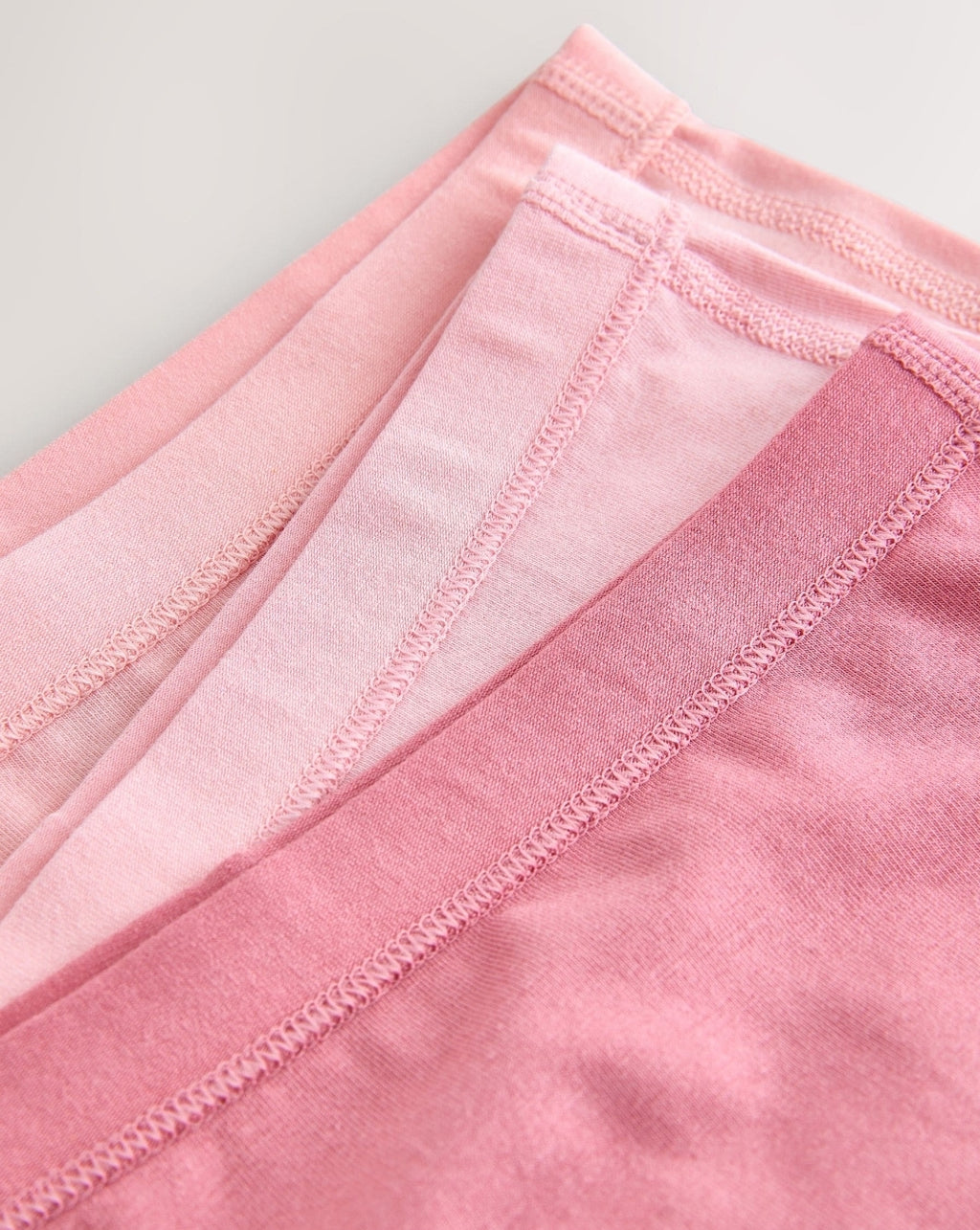 Pink/White Kind To Skin Short
Briefs 3 Pack