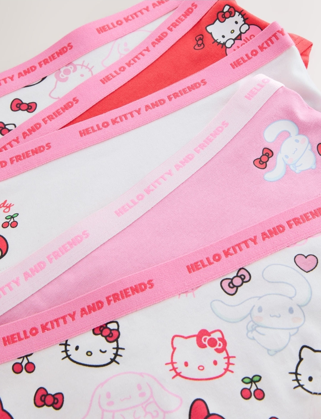 Red/Pink Hello Kitty Hipsters 5
Pack