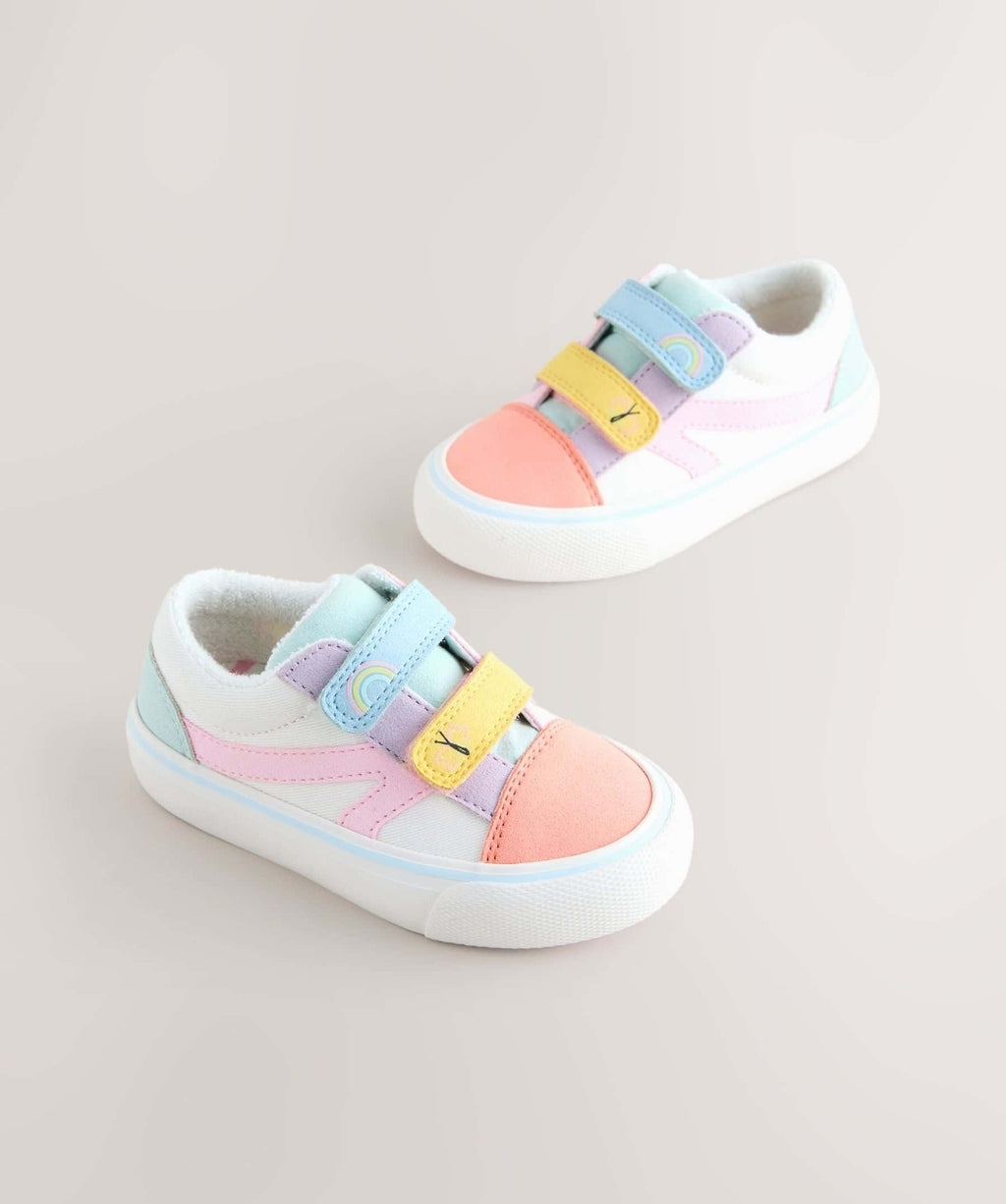 Multi Pastel Wide Fit (G) Touch
Fastening Trainers