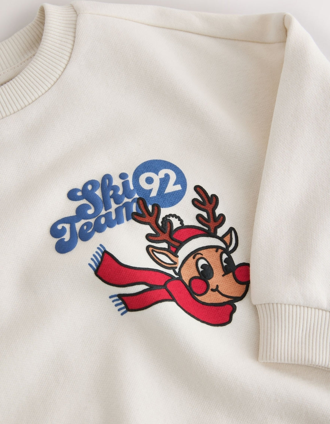 Ecru White Reindeer Christmas
Crew Neck Sweat Top